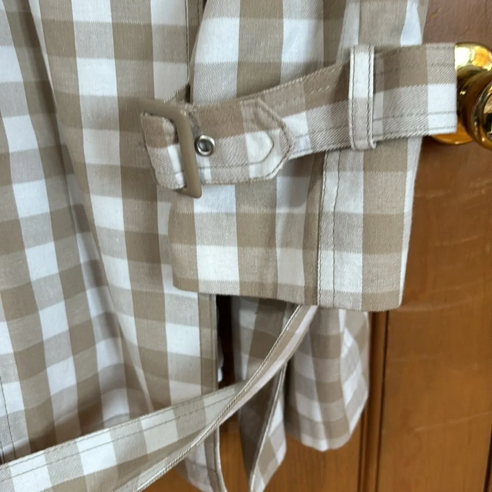Brand new spring coat - Picture 4 of 4